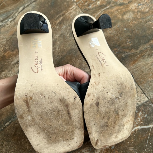 SAM EDELMAN CIRCUS RUFFLE HEEL SLIDES - Picture 2 of 4